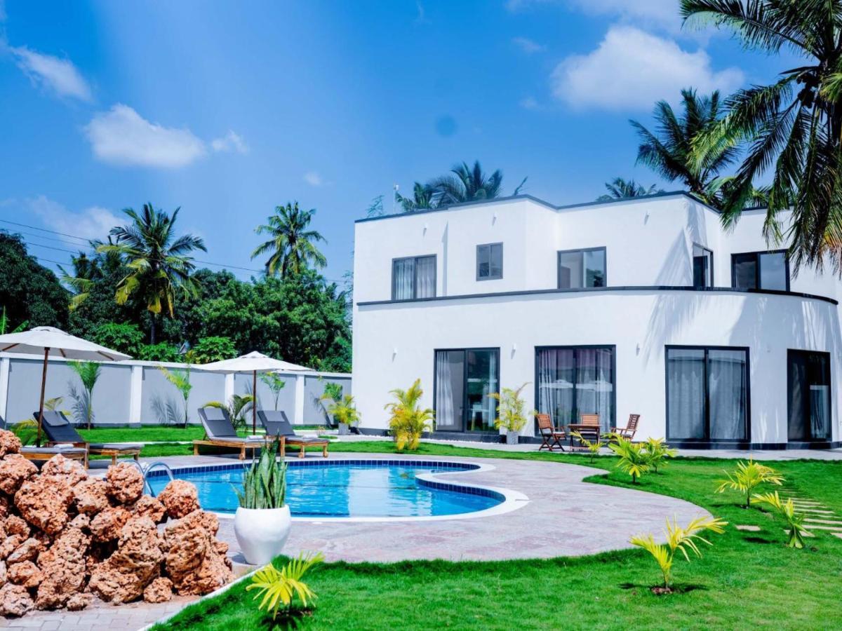 Homeland Bro Daressalam Exterior foto